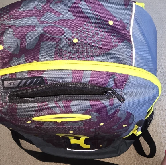 Oakley Backpack - Picture 3 of 5